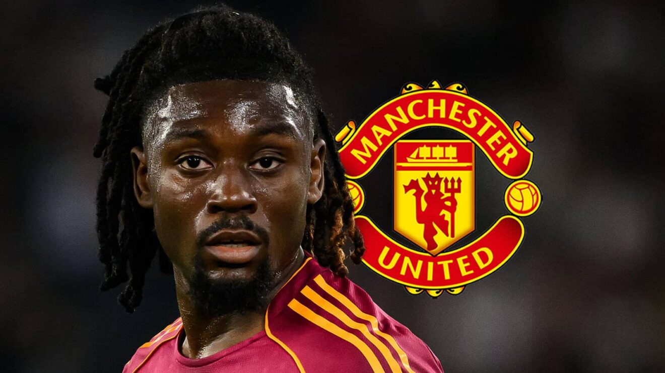 AS Roma midfielder Manu Kone beside the Manchester United badge - copyright F365