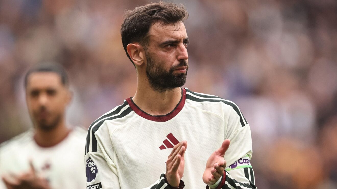 Bruno Fernandes claps supporters after Manchester Joined's loss at Shuck.