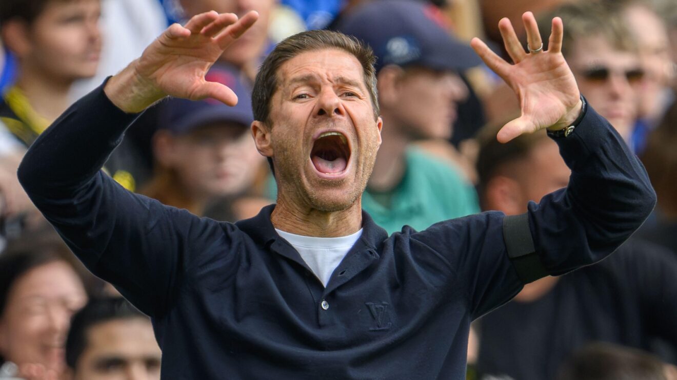 Chelsea manager Xabi Alonso