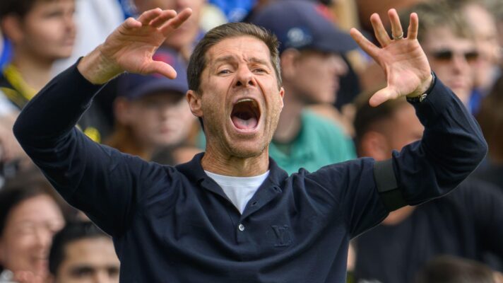 Chelsea manager Xabi Alonso