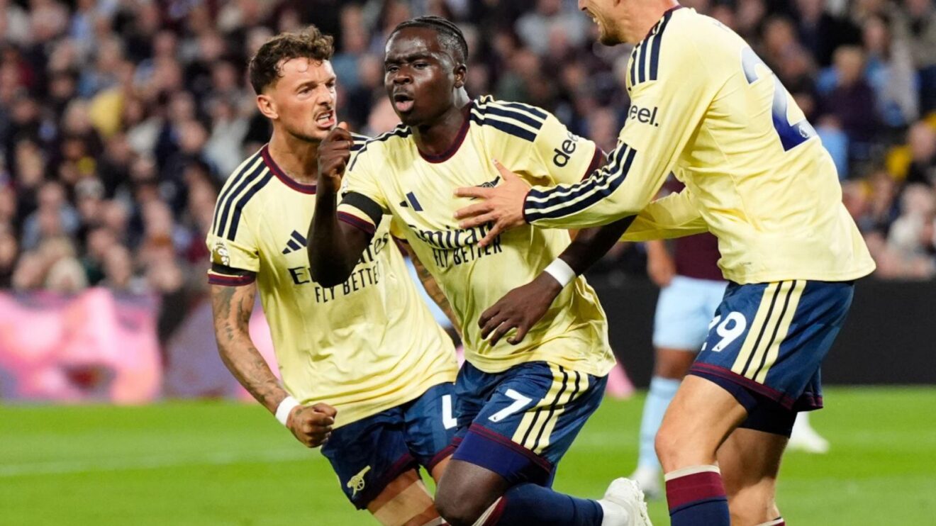 Arsenal winger Bukayo Saka celebrates his goal
