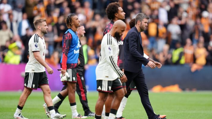 Man Utd players and Michael Carrick