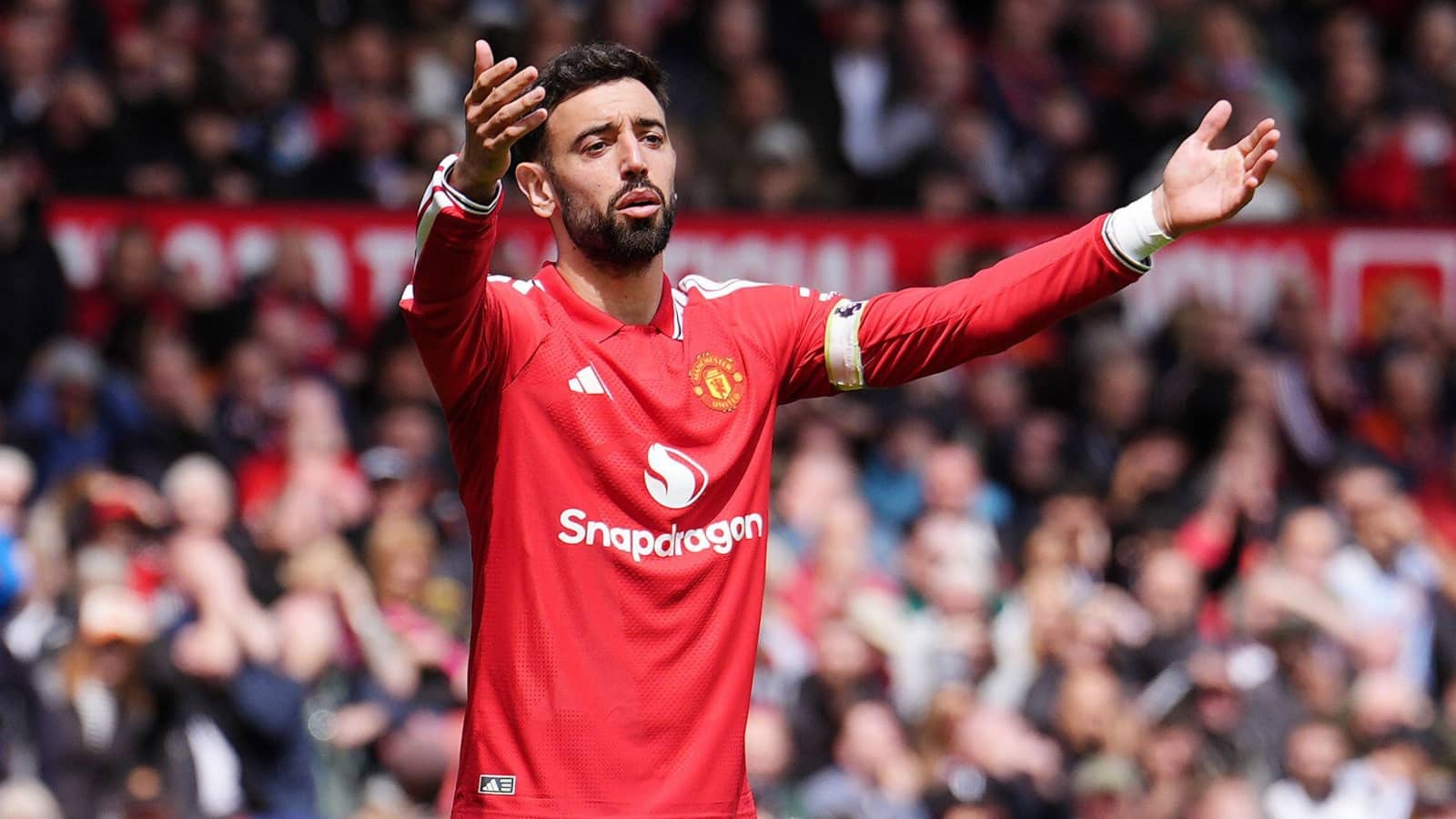 man utd captain bruno fernandes gestures