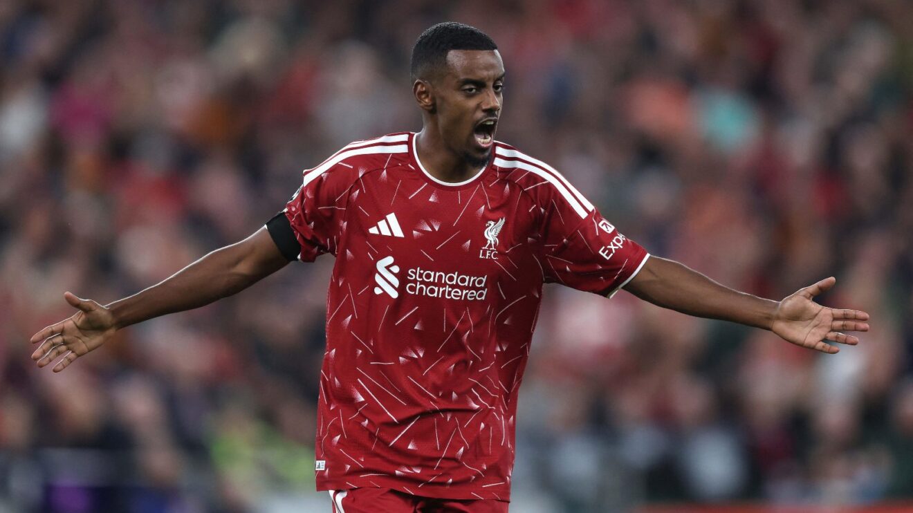 Alexander Isak v Atletico