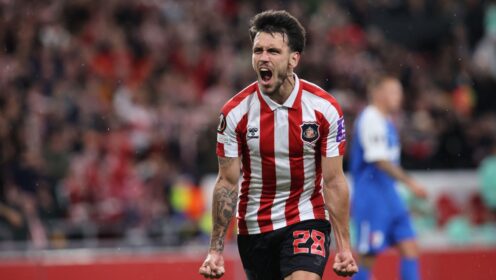 Le Fee the hero as Sunderland make winning return to Europe after 53 years away