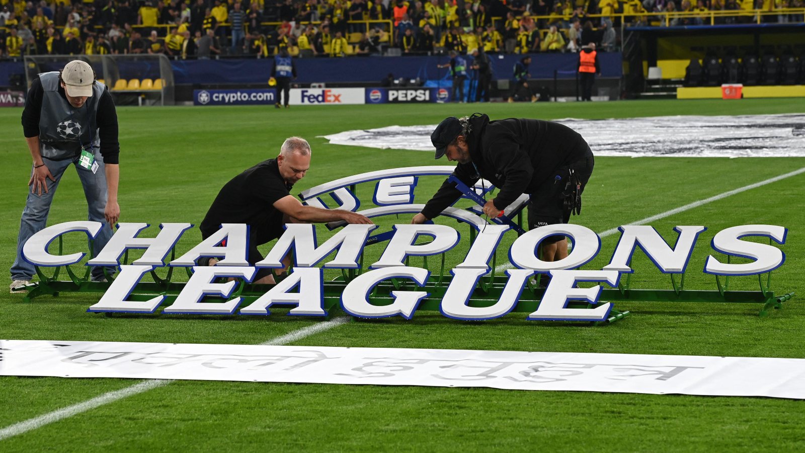 football365.com - Ryan Baldi - What happens to all the Champions League branding after the final whistle?