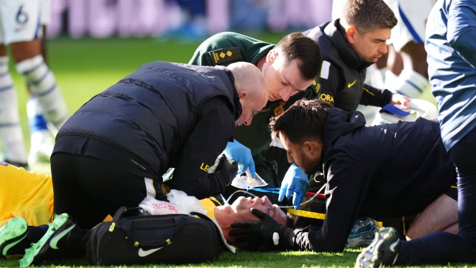 Photo: football365.com Emiliano Martínez releases statement following jaw surgery