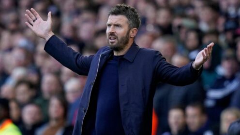 Carrick sack coming according to Man Utd omen as pressure piled on new scapegoat
