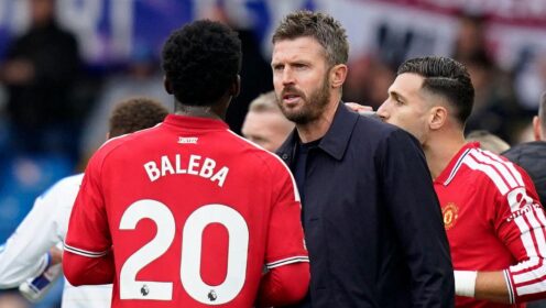 Carrick told to grow a pair by two pundits after Man Utd decision vs Leeds