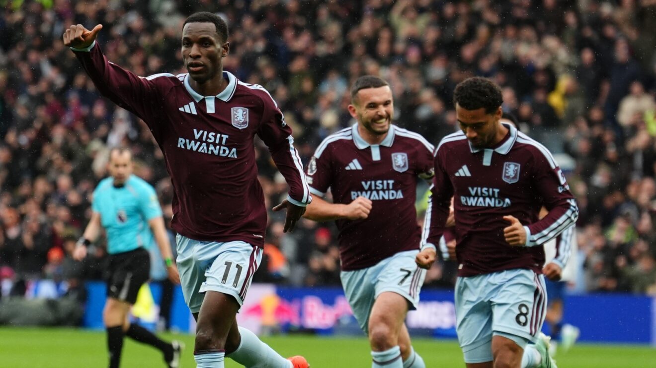 Nicolas Jackson celebrates scoring against Manchester City