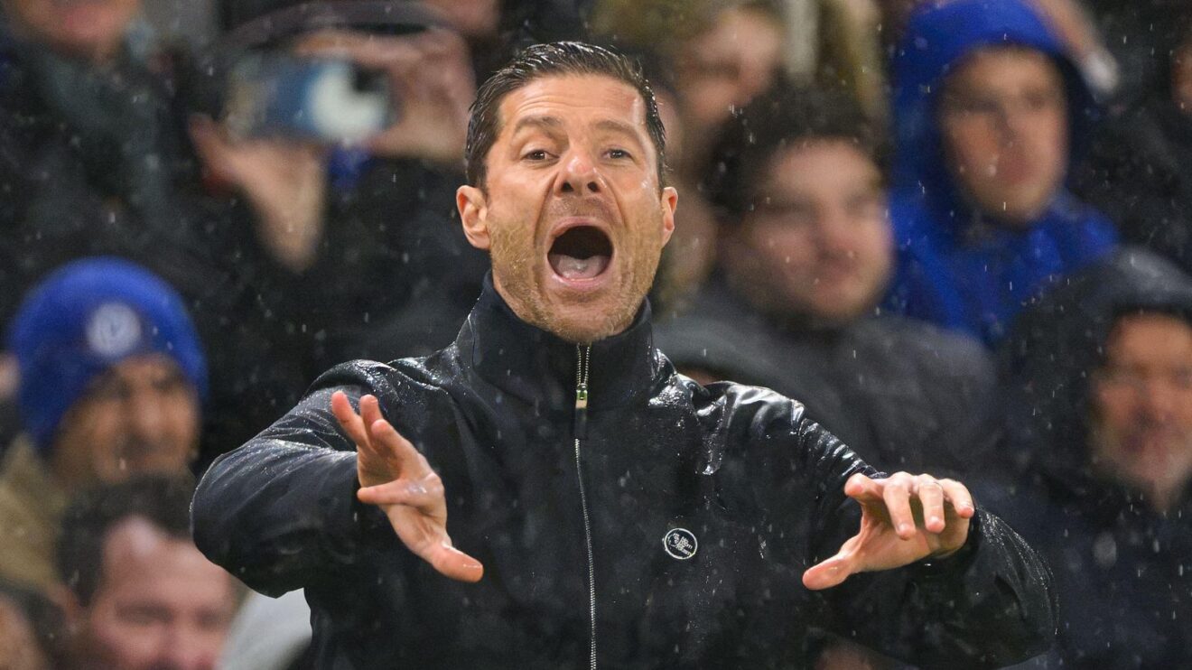 Chelsea head coach Xabi Alonso