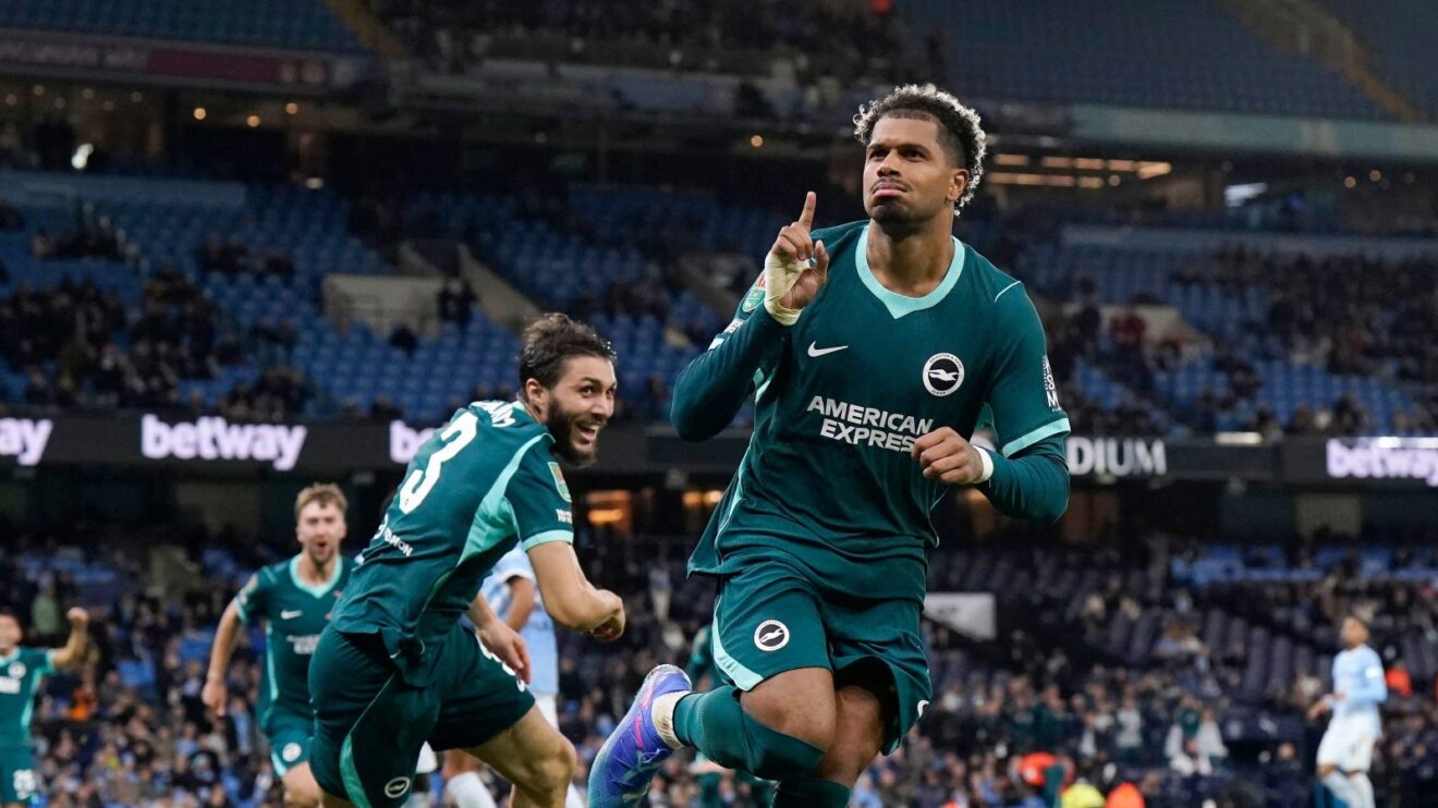 Brighton's Georginio Rutter celebrates his goal